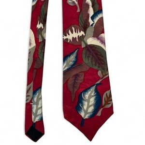 Wembley Vintage Silk Red Floral Neck Tie